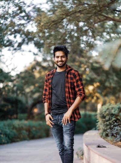 Nikhil Saxena